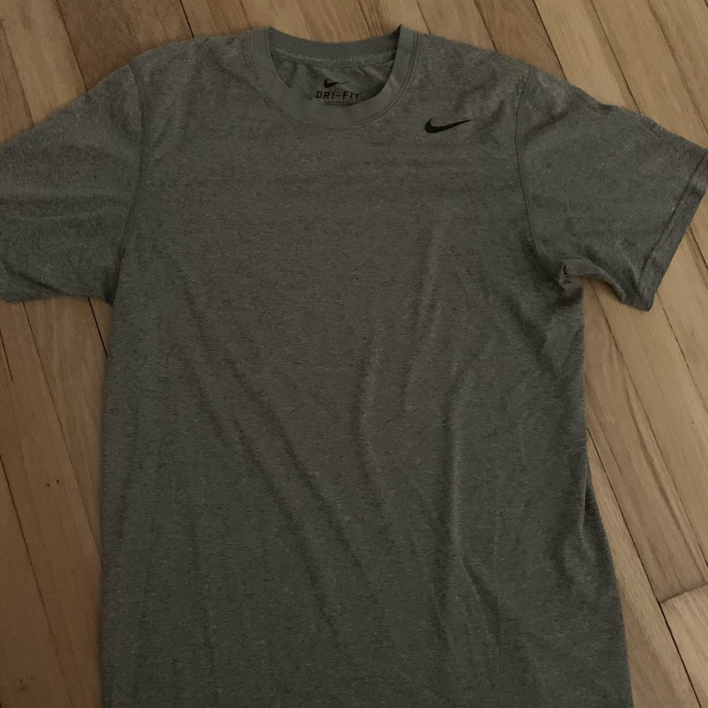 Men’s Workout Shirt Lot (3)